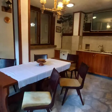 Dumanova House Guest house