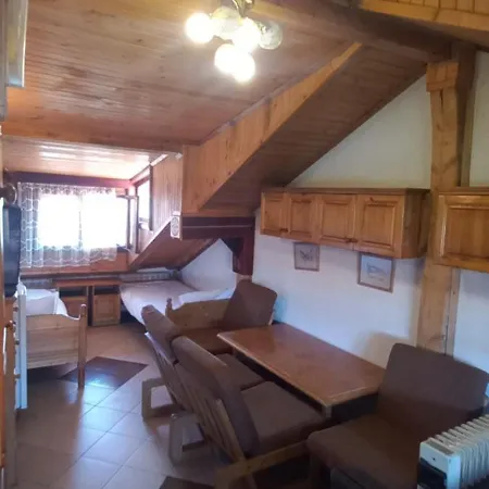 Dumanova House