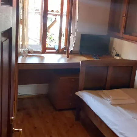 Dumanova House * 반스코