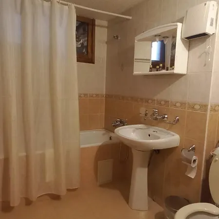 Dumanova House * 반스코